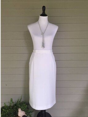 Vintage 1960s White A-Line Midi-Skirt, Womens Size 2, Leslie Faye Business Skirt
